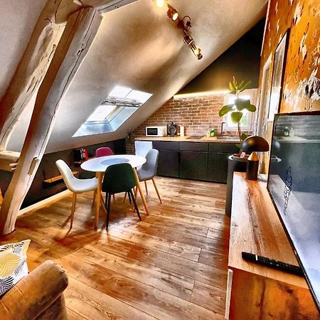 Appartement T2 Quartier Calme / Parking Gratuit Saint-Julien-les-Villas Bagian luar foto